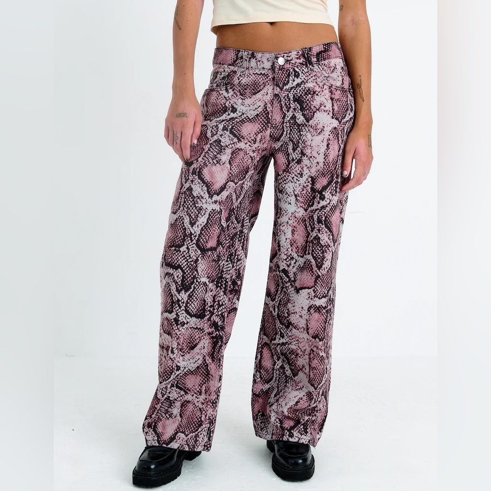 The Ragged Priest Pink Snake Release Jeans, Size 32 NWT